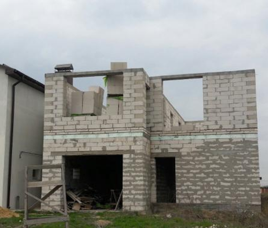 Дом на ул. Есенина, 250 м², 47 000$ — FAKTOR