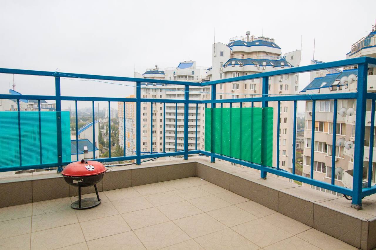 Квартира на ул. Среднефонтанская, 155 м², 115 000$ — FAKTOR