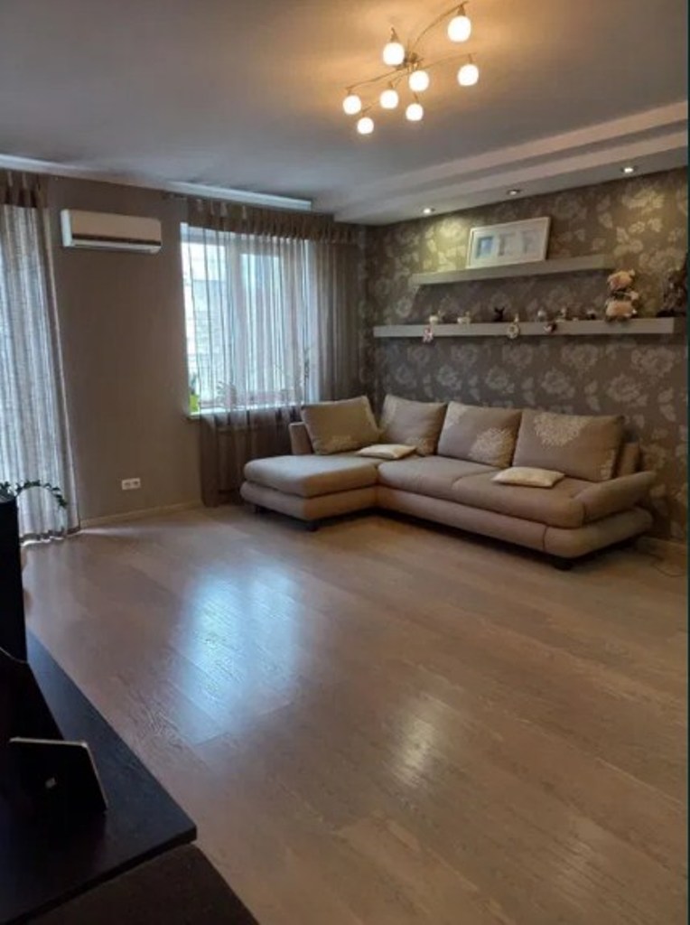 Квартира на ул. Новосельского, 127 м², 87 000$ — FAKTOR