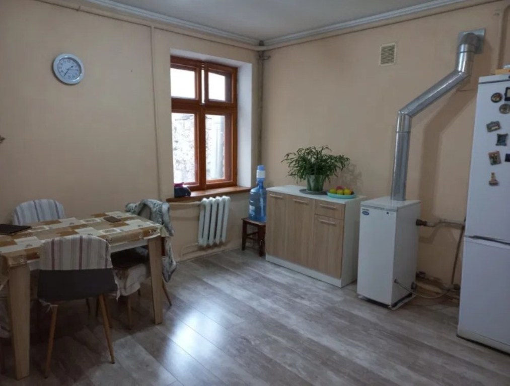 Квартира на вул. Новосельского, 127 м², 87 000$ — FAKTOR