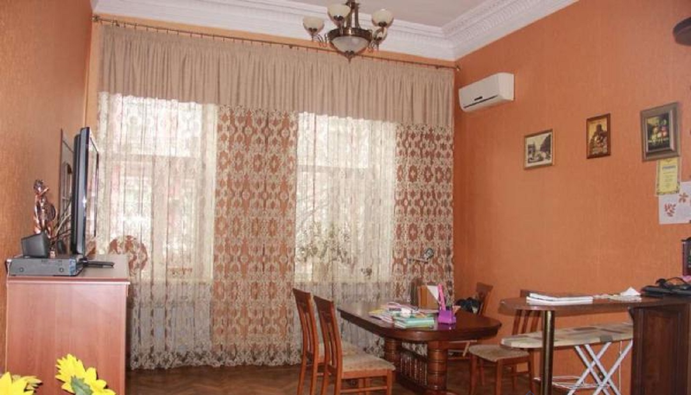 Квартира на ул. Екатерининская, 123 м², 250 000$ — FAKTOR