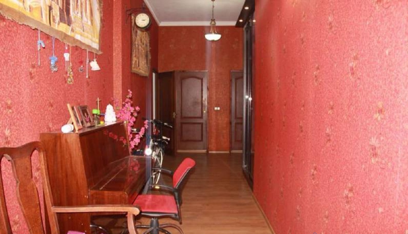 Квартира на ул. Екатерининская, 123 м², 250 000$ — FAKTOR
