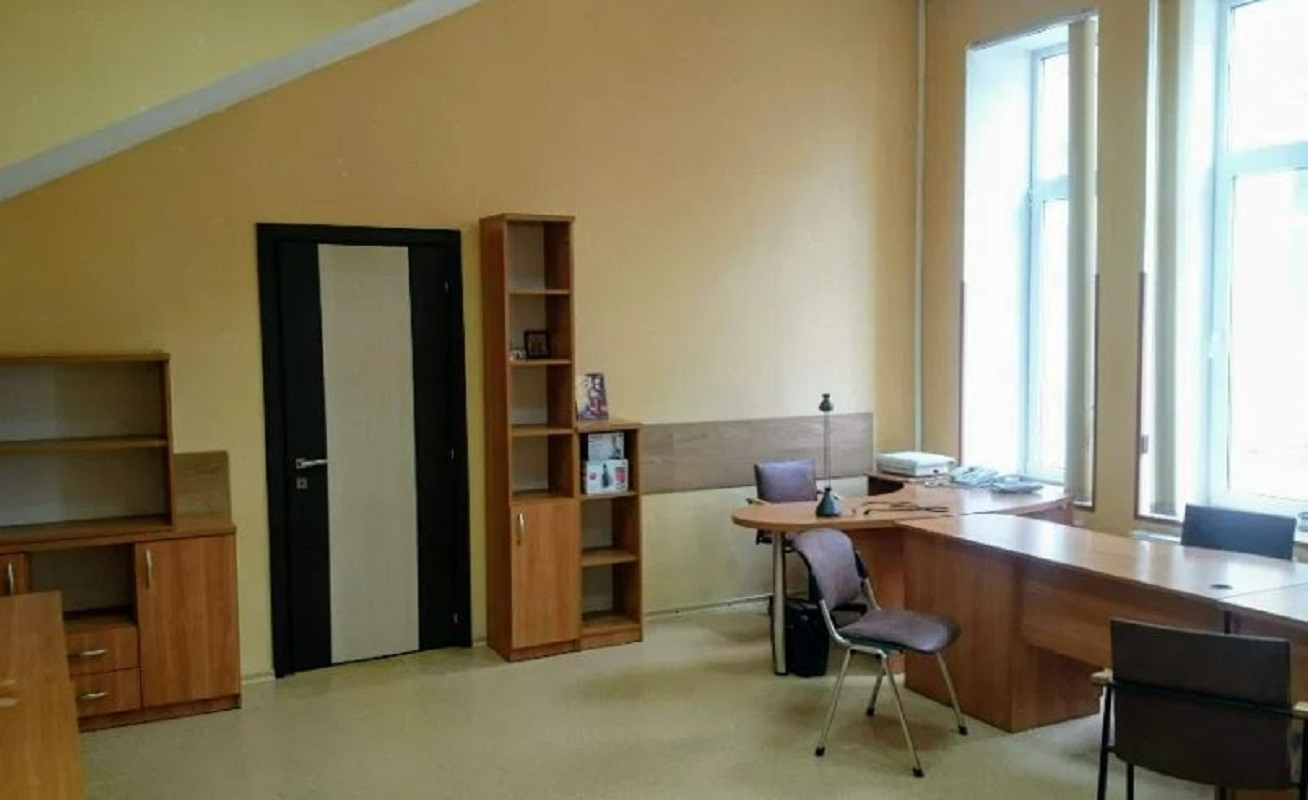 Комерційна нерухомість на вул. Екатерининская, 480 м², 800 000$ — FAKTOR