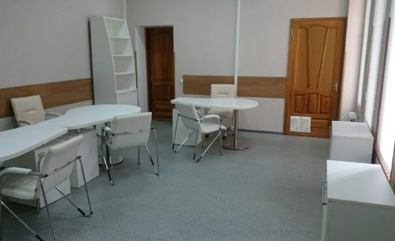Комерційна нерухомість на вул. Екатерининская, 480 м², 800 000$ — FAKTOR