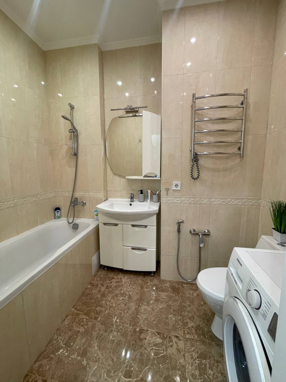 Квартира на вул. Вадатурского Алексея, 73 м², 95 000$ — FAKTOR