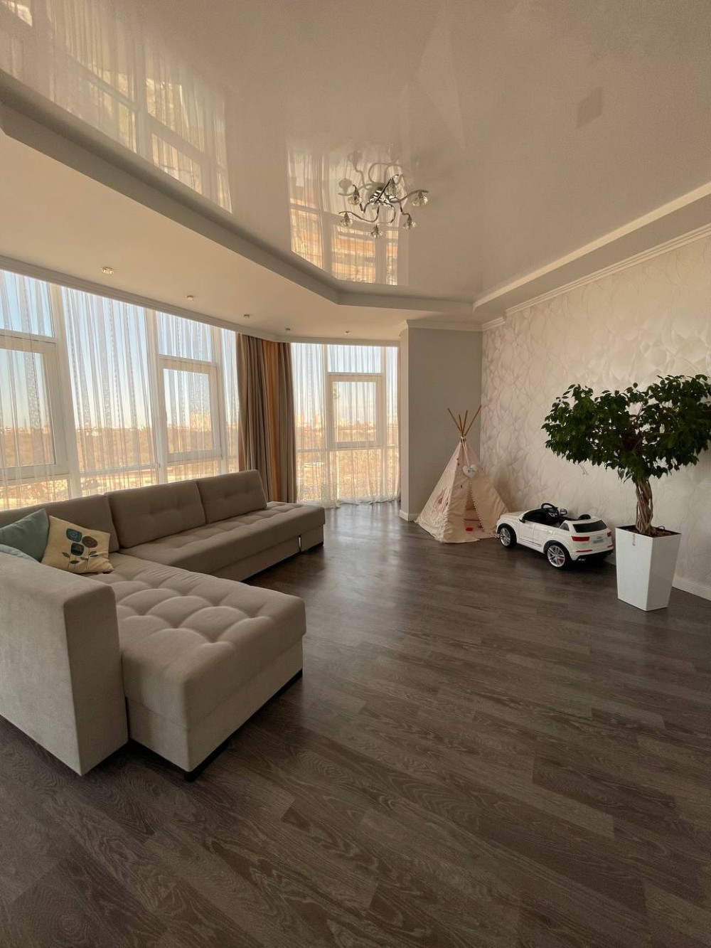 Квартира на вул. Вадатурского Алексея, 73 м², 95 000$ — FAKTOR