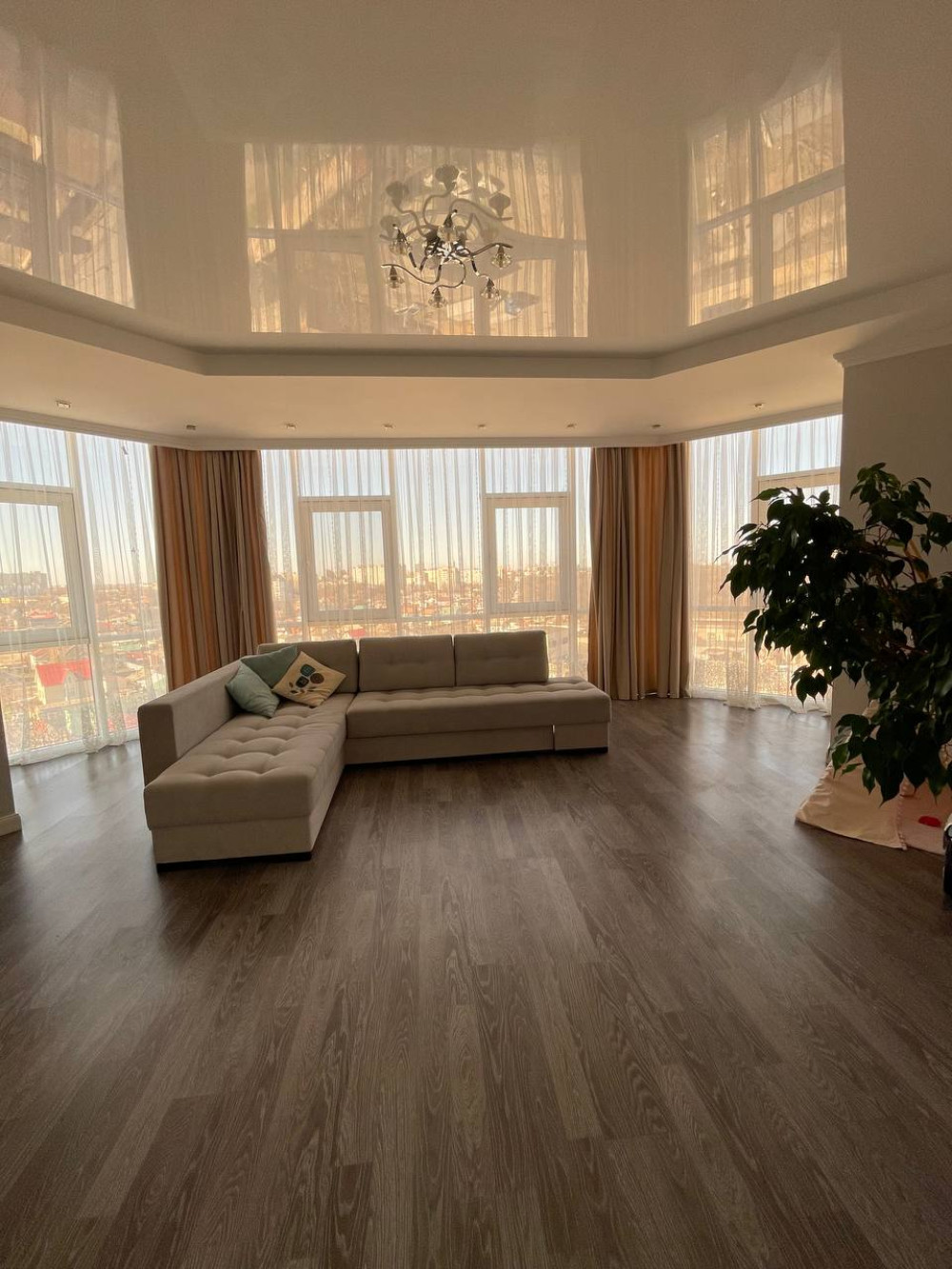 Квартира на вул. Вадатурского Алексея, 73 м², 95 000$ — FAKTOR