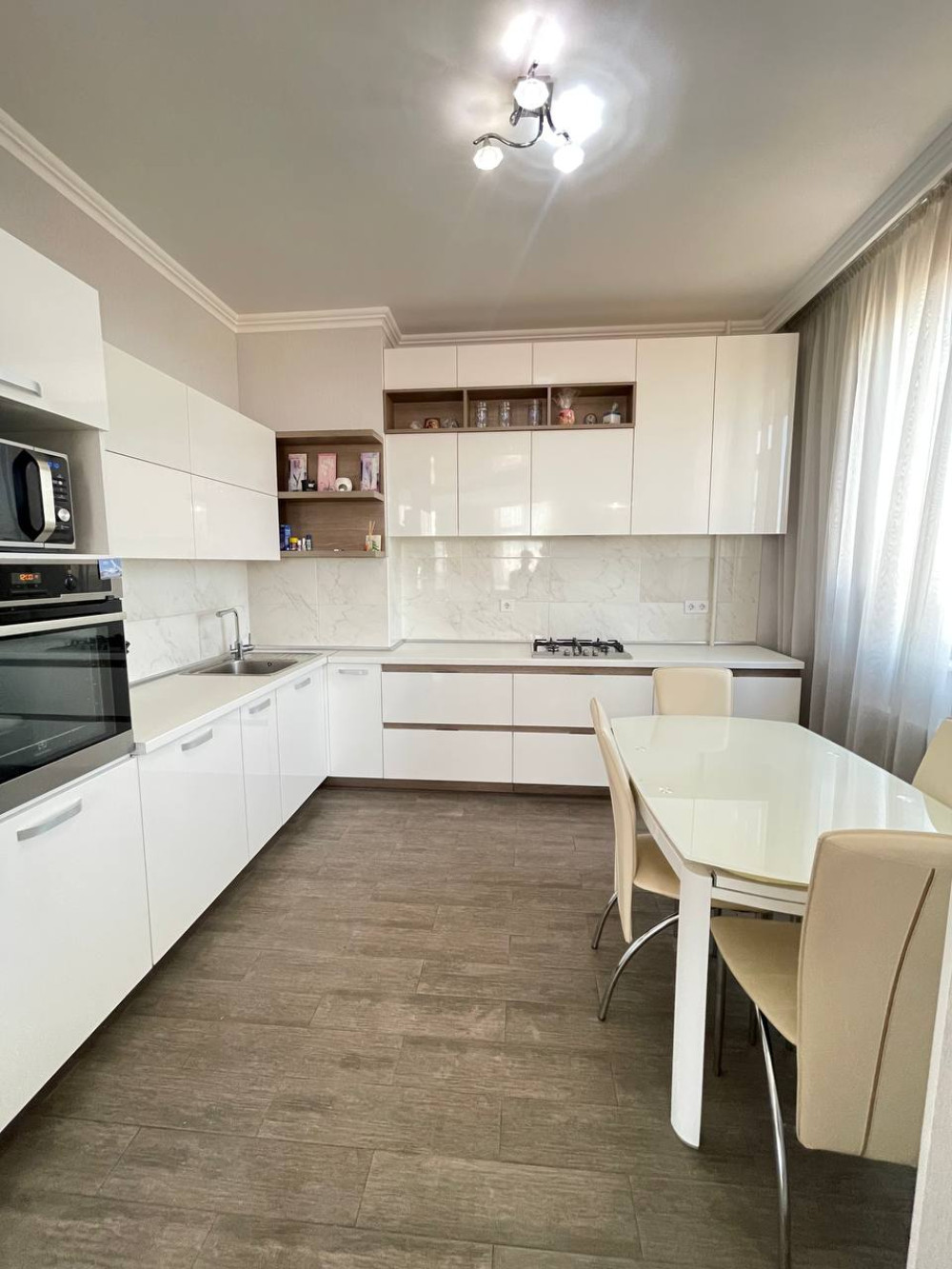 Квартира на вул. Вадатурского Алексея, 73 м², 95 000$ — FAKTOR