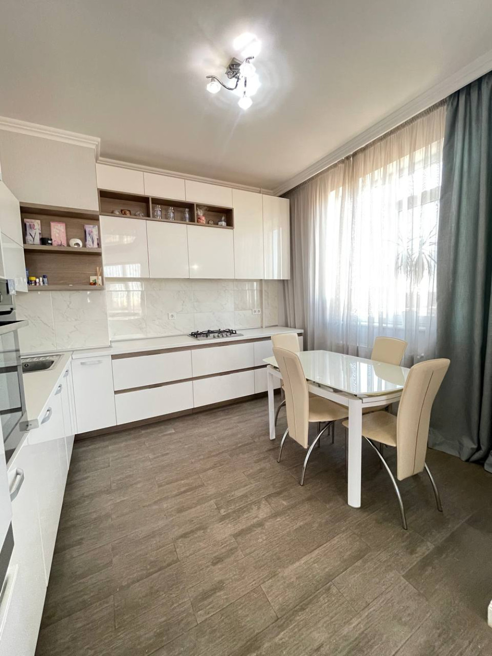 Квартира на вул. Вадатурского Алексея, 73 м², 95 000$ — FAKTOR