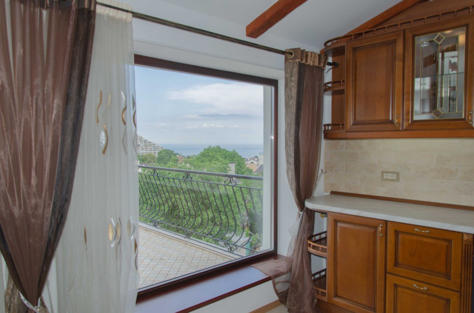 Квартира на ул. Аркадиевский пер, 180 м², 250 000$ — FAKTOR