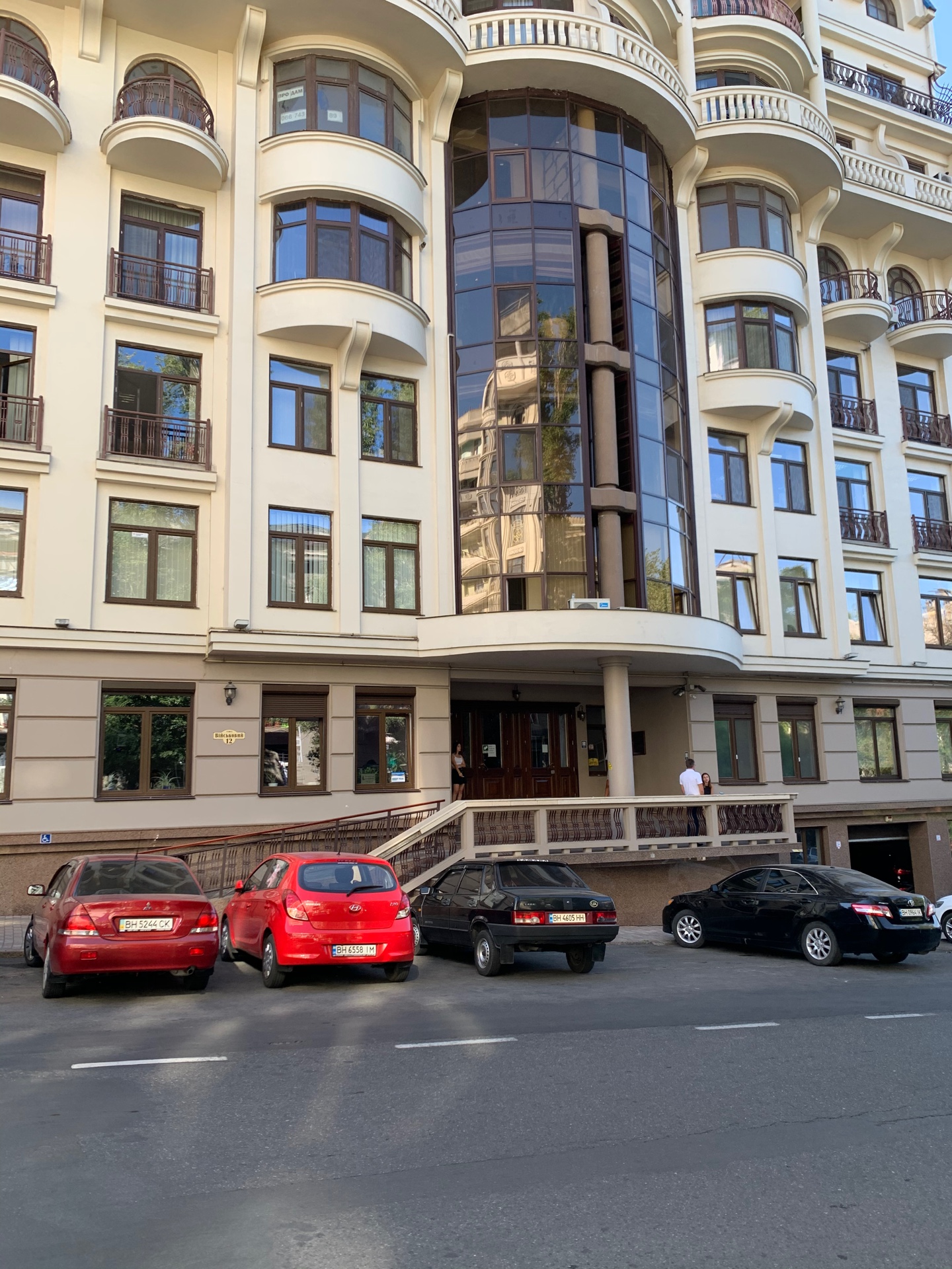 Квартира на вул. Военный Спуск, 214 м², 280 000$ — FAKTOR