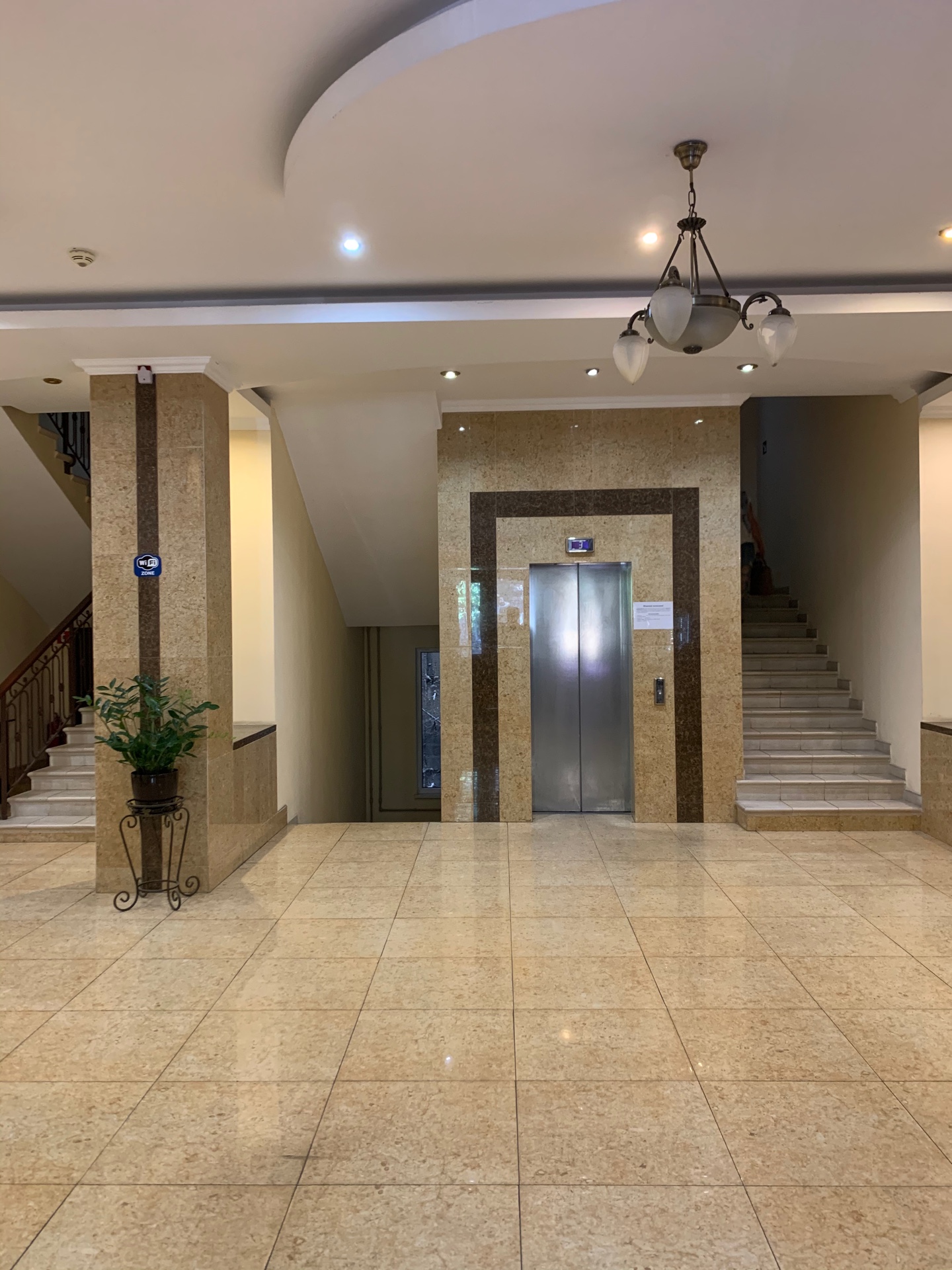 Квартира на вул. Военный Спуск, 214 м², 280 000$ — FAKTOR
