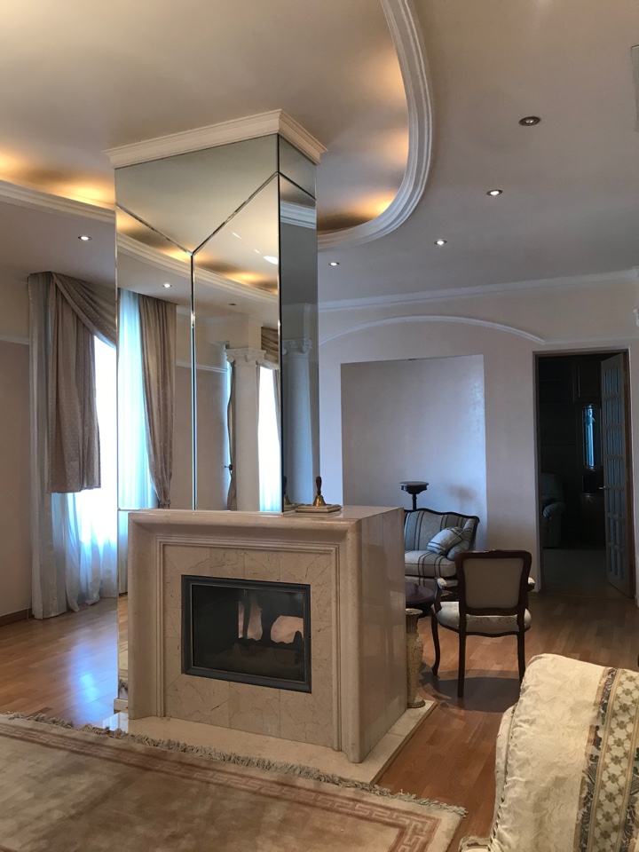 Квартира на вул. Екатерининская площадь, 346 м², 380 000$ — FAKTOR