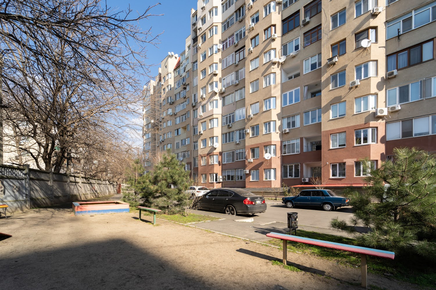 Комерційна нерухомість на вул. Зоопарковая, 309 м², 220 000$ — FAKTOR