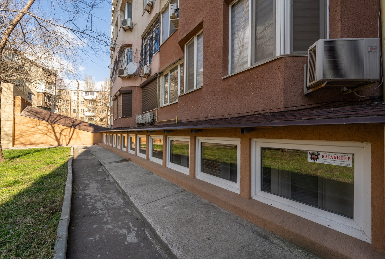 Комерційна нерухомість на вул. Зоопарковая, 309 м², 220 000$ — FAKTOR