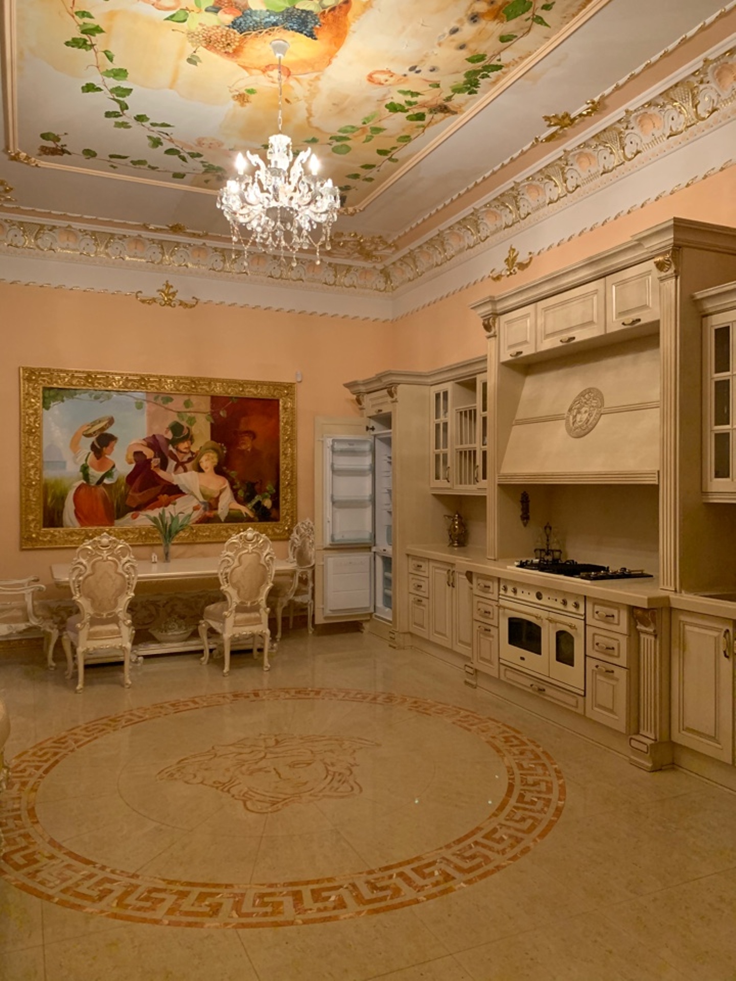 Квартира на ул. Екатерининская, 537 м², 1 100 000$ — FAKTOR