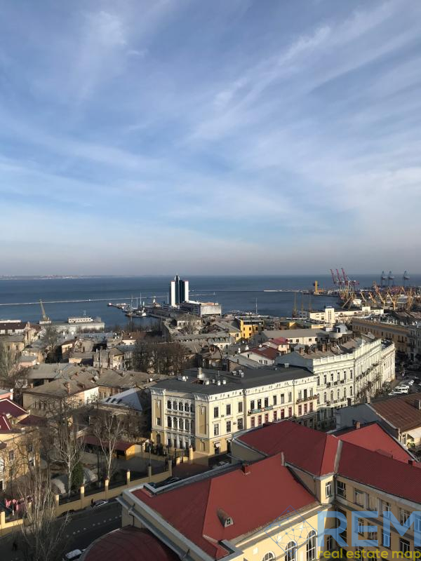 Квартира на вул. Военный Спуск, 303 м², 910 000$ — FAKTOR
