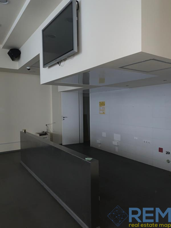 Коммерческая недвижимость на ул. Ясная, 312 м², 520 000$ — FAKTOR