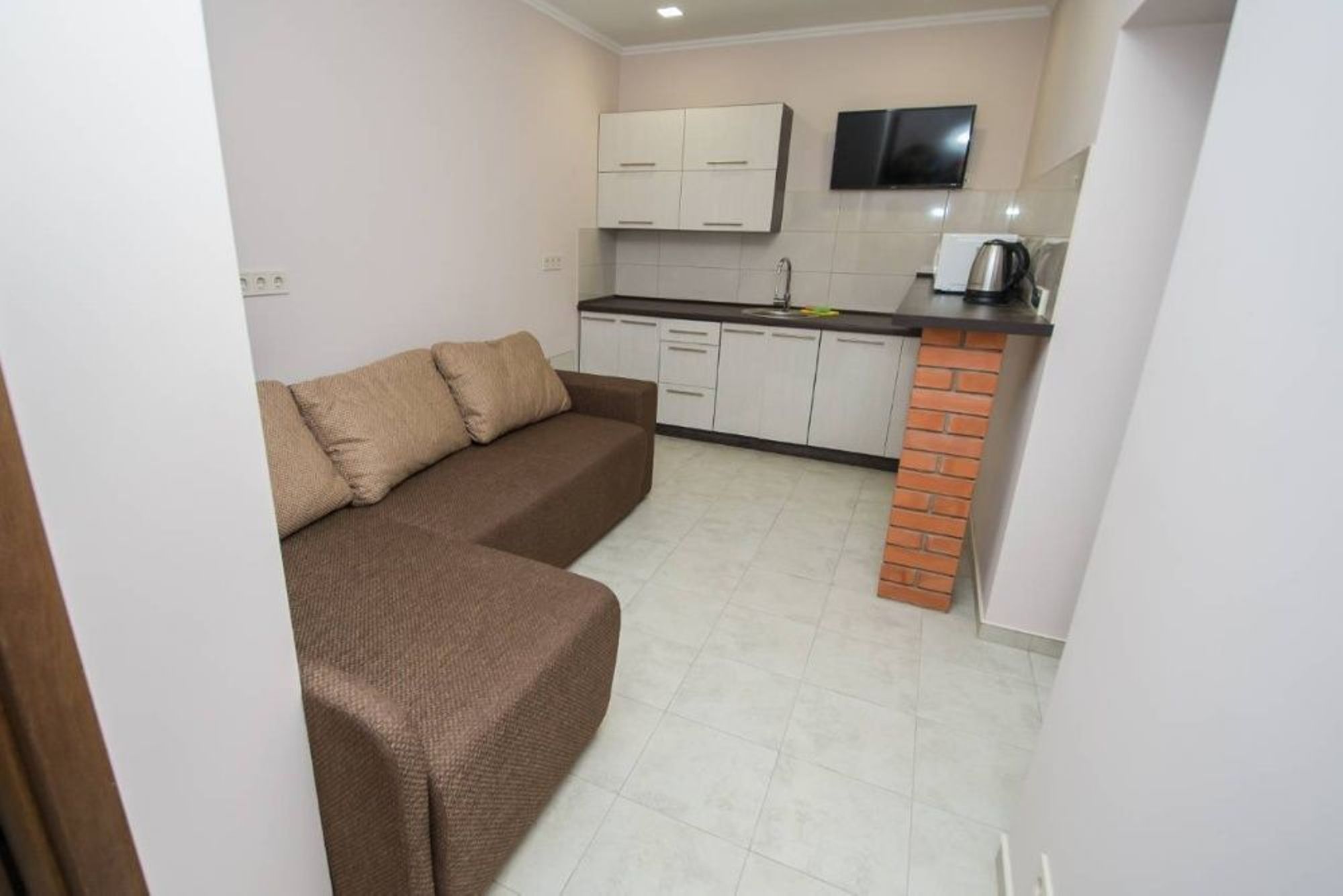 Коммерческая недвижимость на ул. Нежинская, 300 м², 500 000$ — FAKTOR