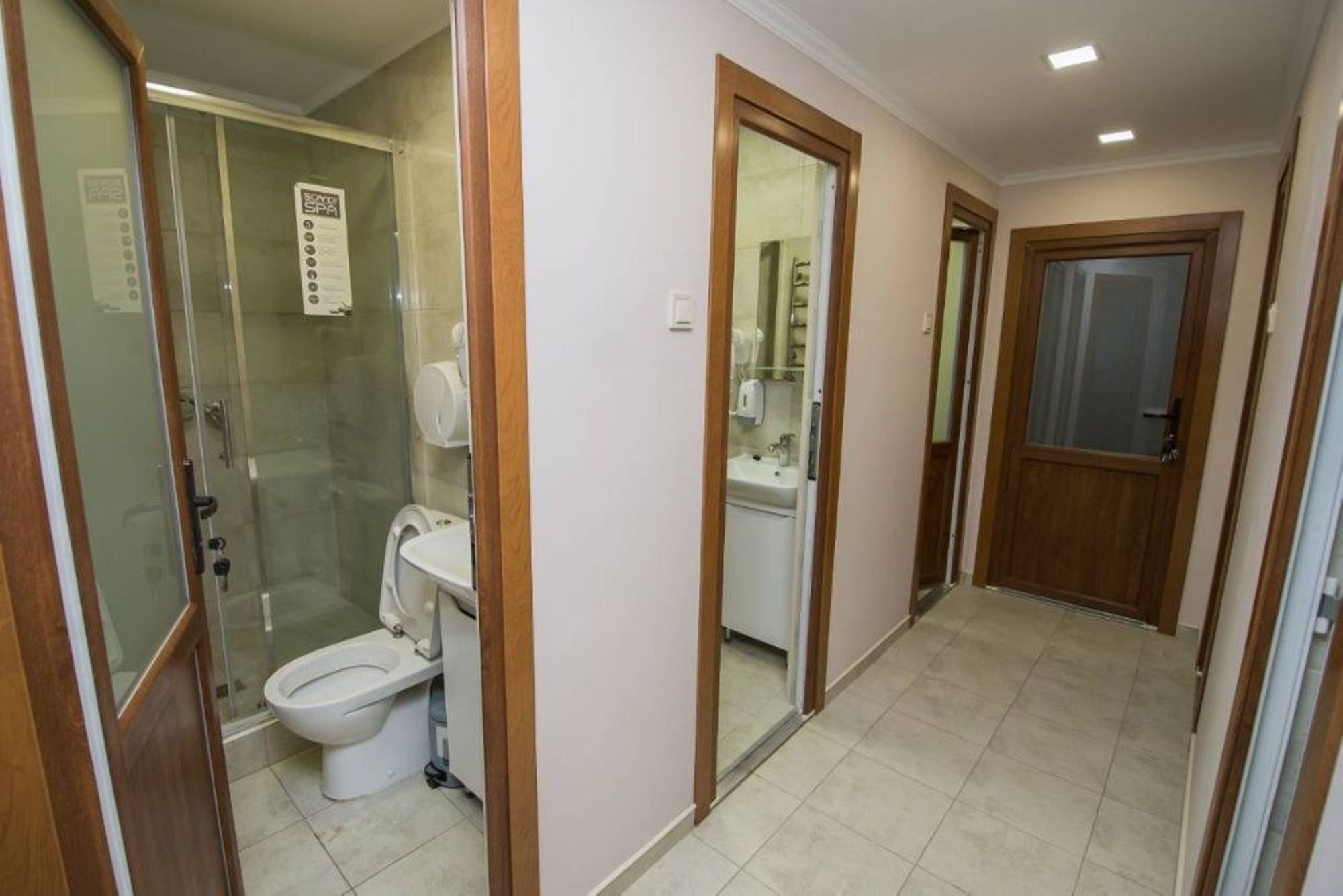 Коммерческая недвижимость на ул. Нежинская, 300 м², 500 000$ — FAKTOR