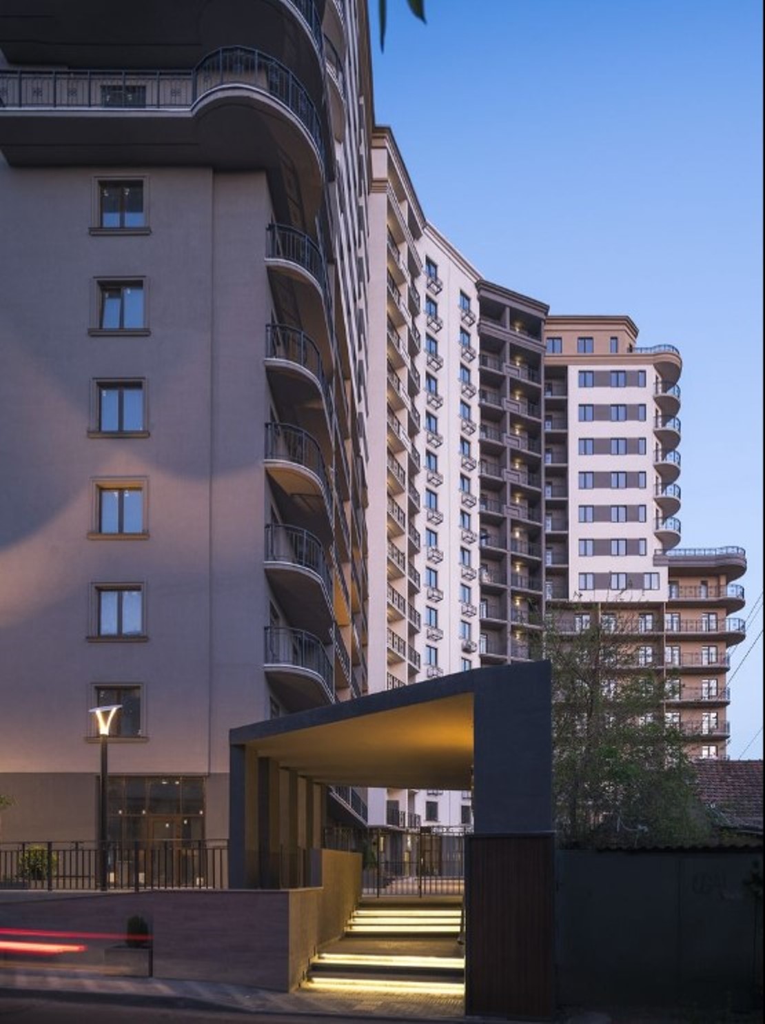 Коммерческая недвижимость на ул. Клубничный переулок, 458 м², 805 000$ — FAKTOR