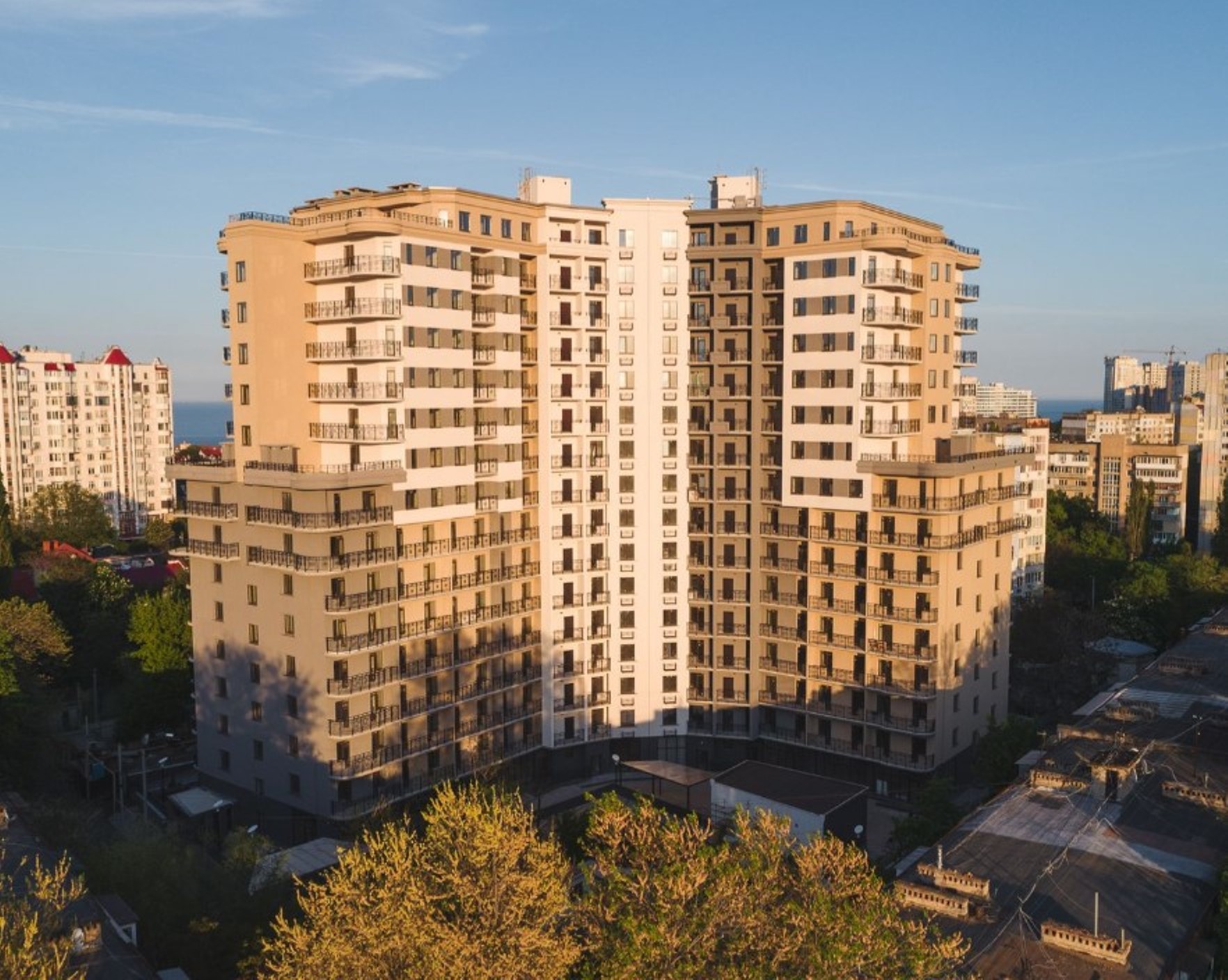 Коммерческая недвижимость на ул. Клубничный переулок, 458 м², 805 000$ — FAKTOR