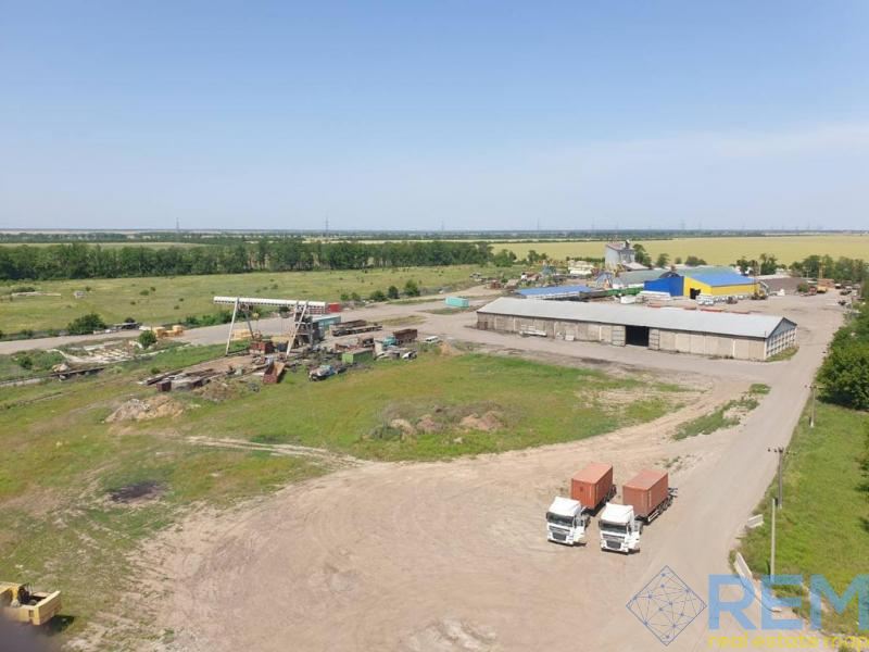 Комерційна нерухомість на вул. Железнодорожников, 6200 м², 3 750 000$ — FAKTOR