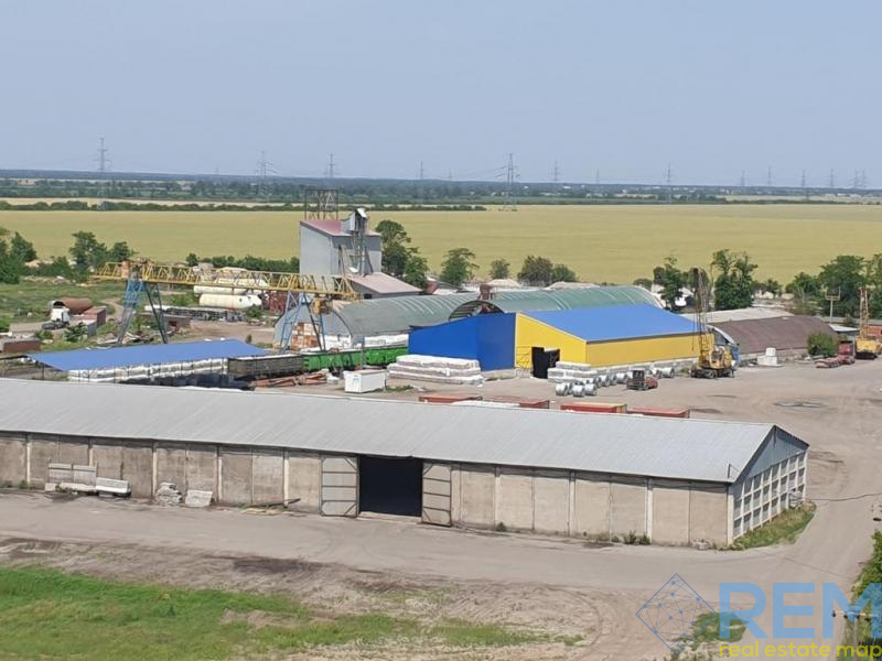 Комерційна нерухомість на вул. Железнодорожников, 6200 м², 3 750 000$ — FAKTOR