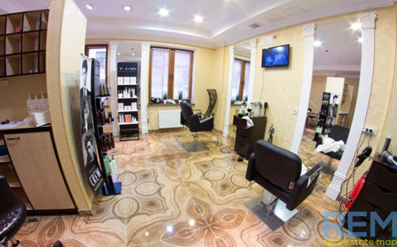 Комерційна нерухомість на вул. Еврейская, 2400 м², 7 000 000$ — FAKTOR