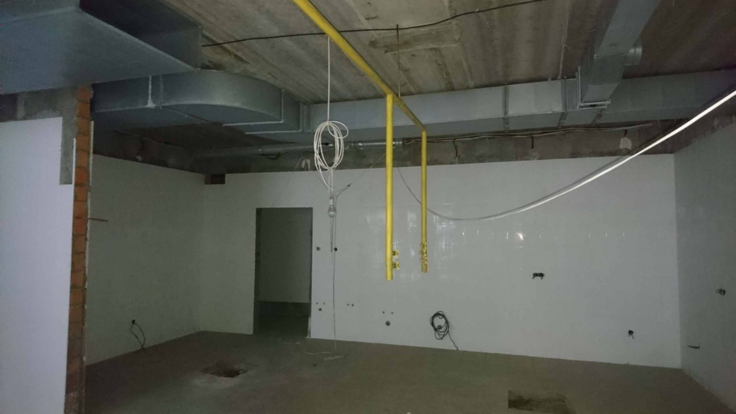 Коммерческая недвижимость на ул. Добровольского проспект, 1550 м², 1 300 000$ — FAKTOR