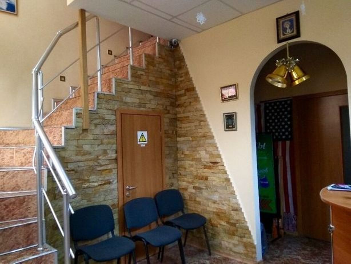Коммерческая недвижимость на ул. Небесной Сотни проспект, 480 м², 800 000$ — FAKTOR