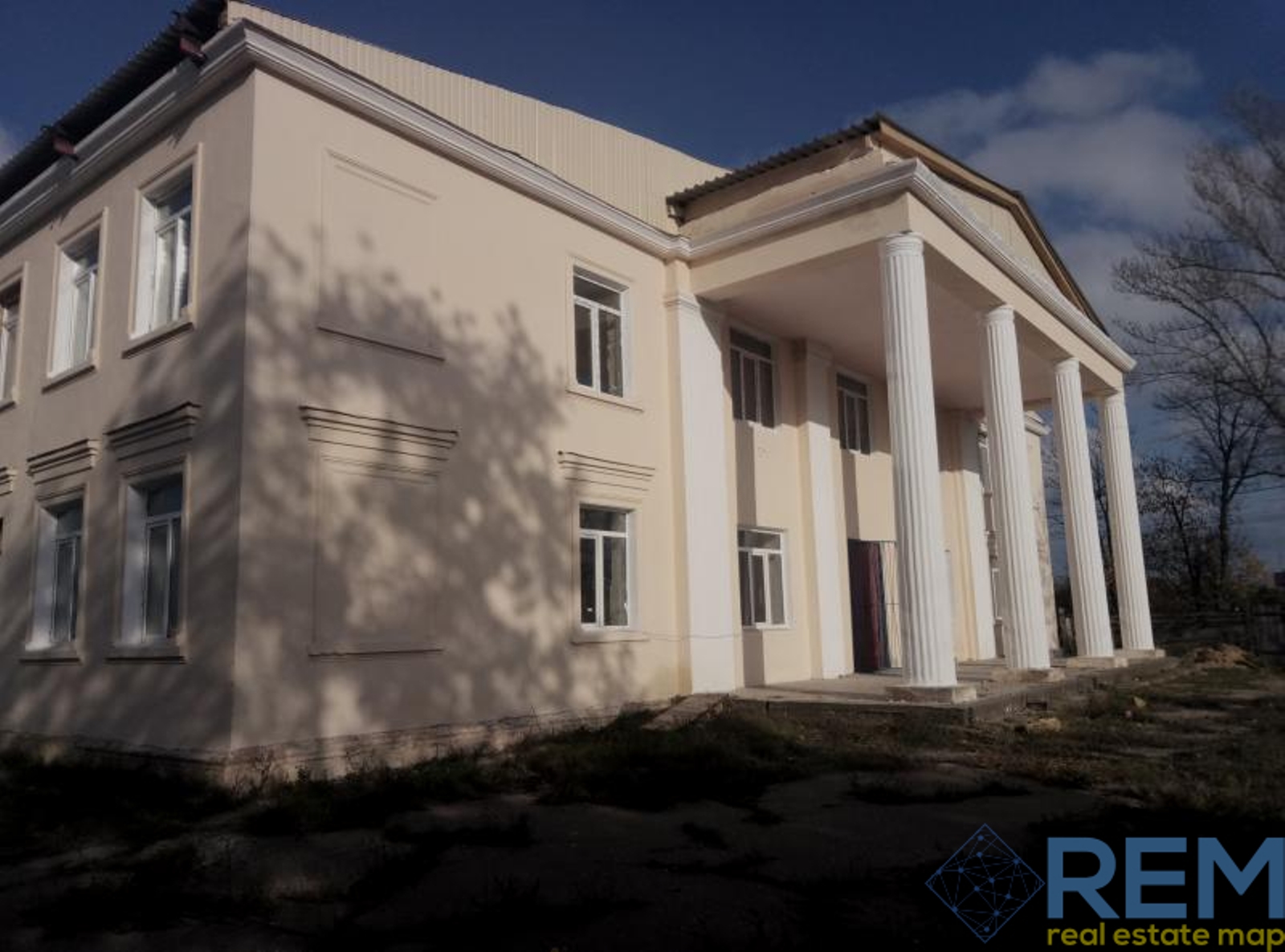 Коммерческая недвижимость на ул. Агрономическая, 1350 м², 230 000$ — FAKTOR