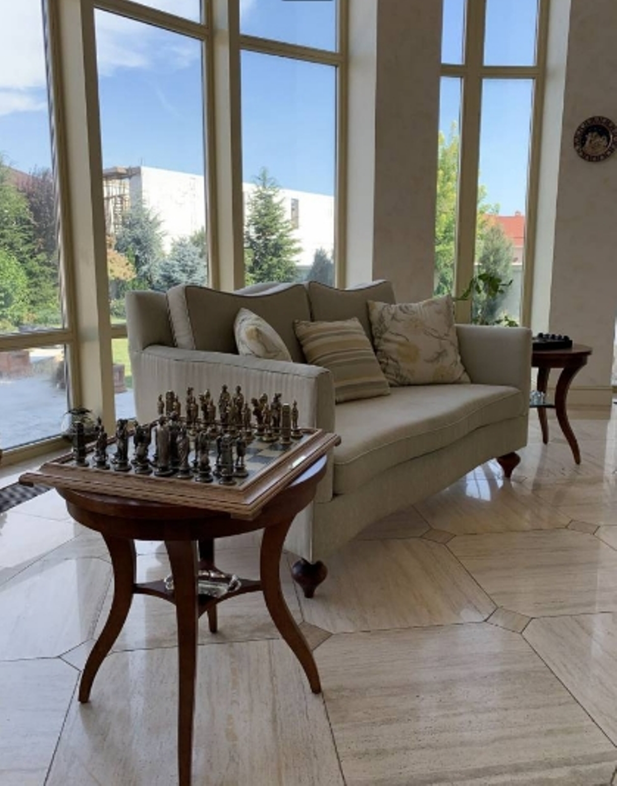 Дом на ул. Бризовая, 1200 м², 2 100 000$ — FAKTOR
