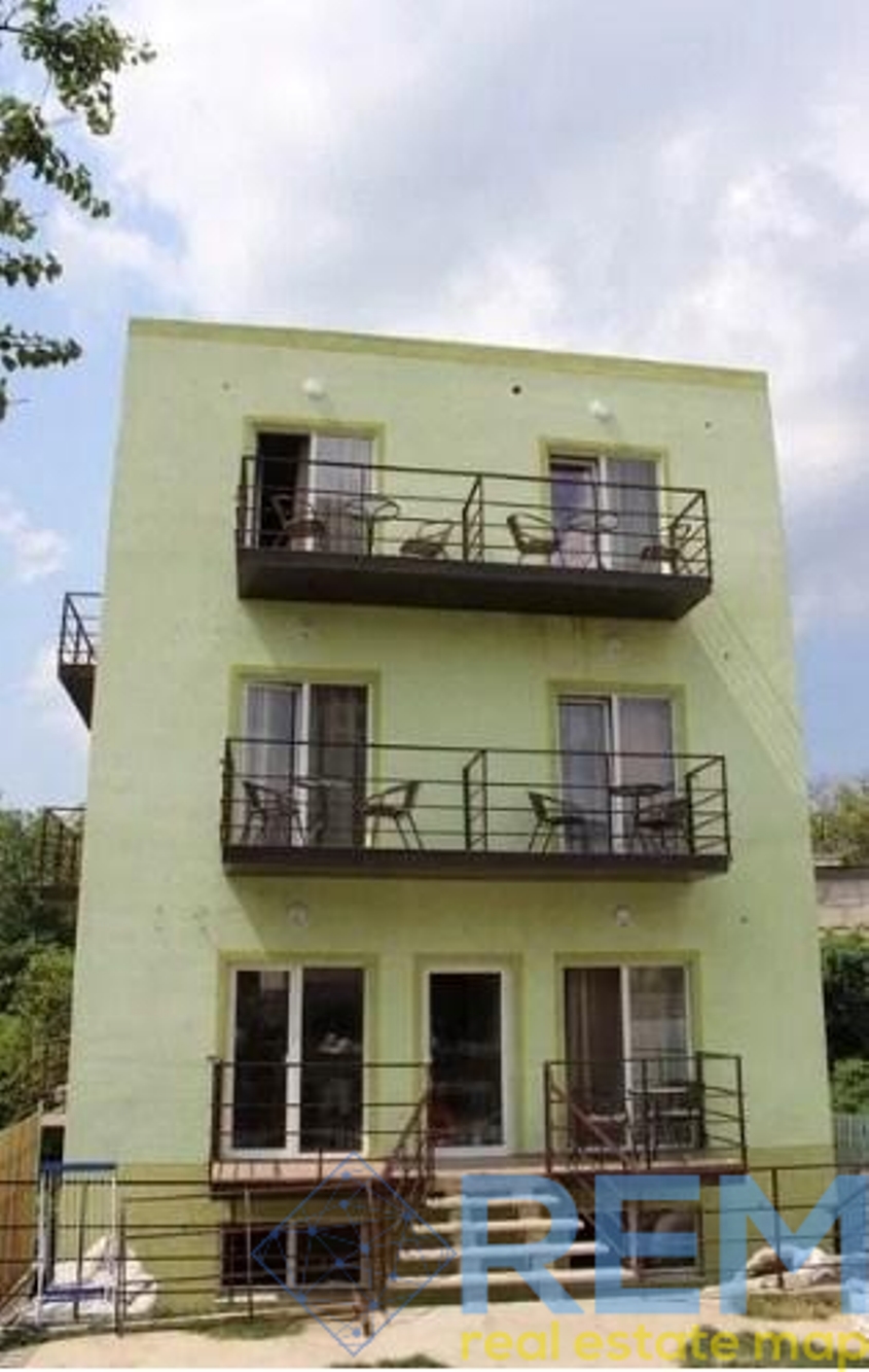 Коммерческая недвижимость на ул. Абрикосовая, 320 м², 550 000$ — FAKTOR