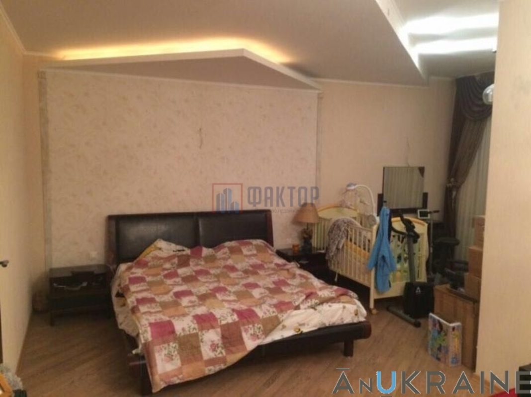 Квартира на вул. Среднефонтанская, 110 м², 97 000$ — FAKTOR