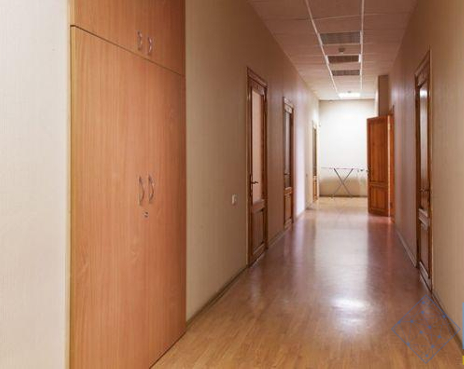 Квартира на ул. Осипова, 250 м², 250 000$ — FAKTOR