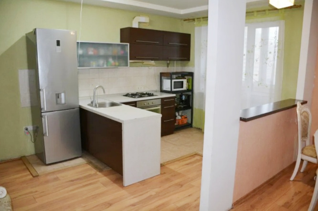 Квартира на ул. Дюковская, 134 м², 85 000$ — FAKTOR