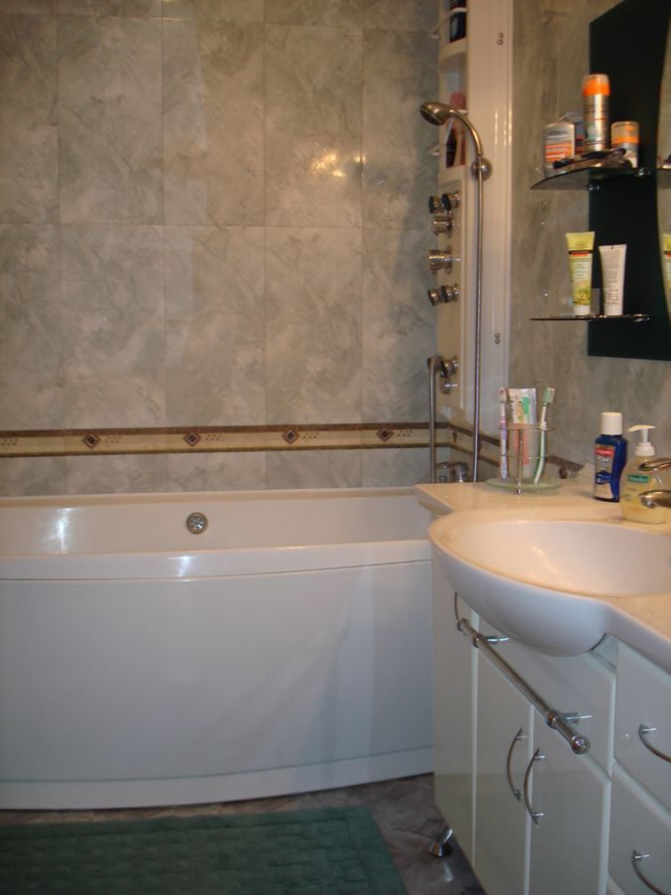 Квартира на вул. Новосельского, 109 м², 150 000$ — FAKTOR