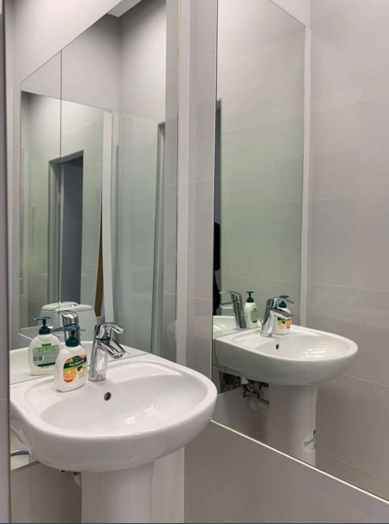 Коммерческая недвижимость на ул. Греческая площадь, 115 м², 218 000$ — FAKTOR