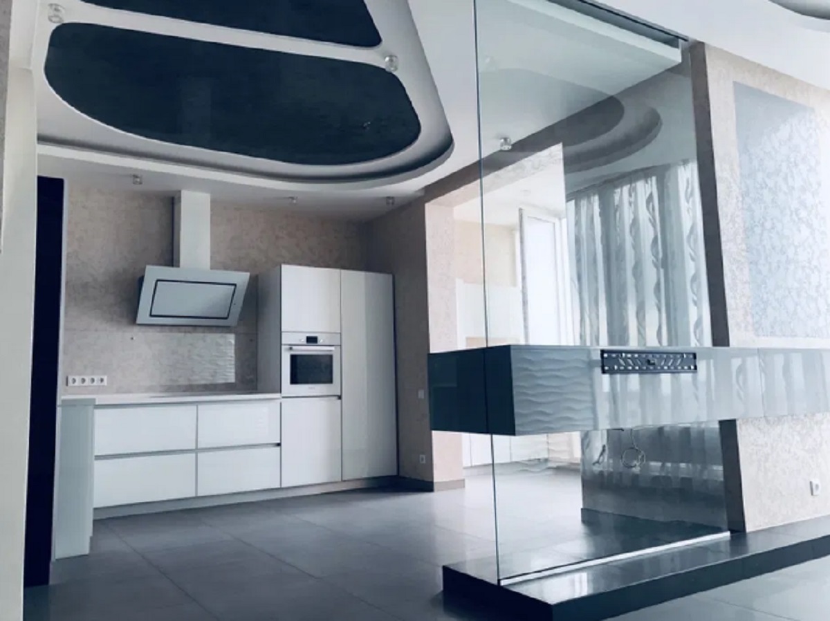 Квартира на ул. Королева Академика, 130 м², 180 000$ — FAKTOR