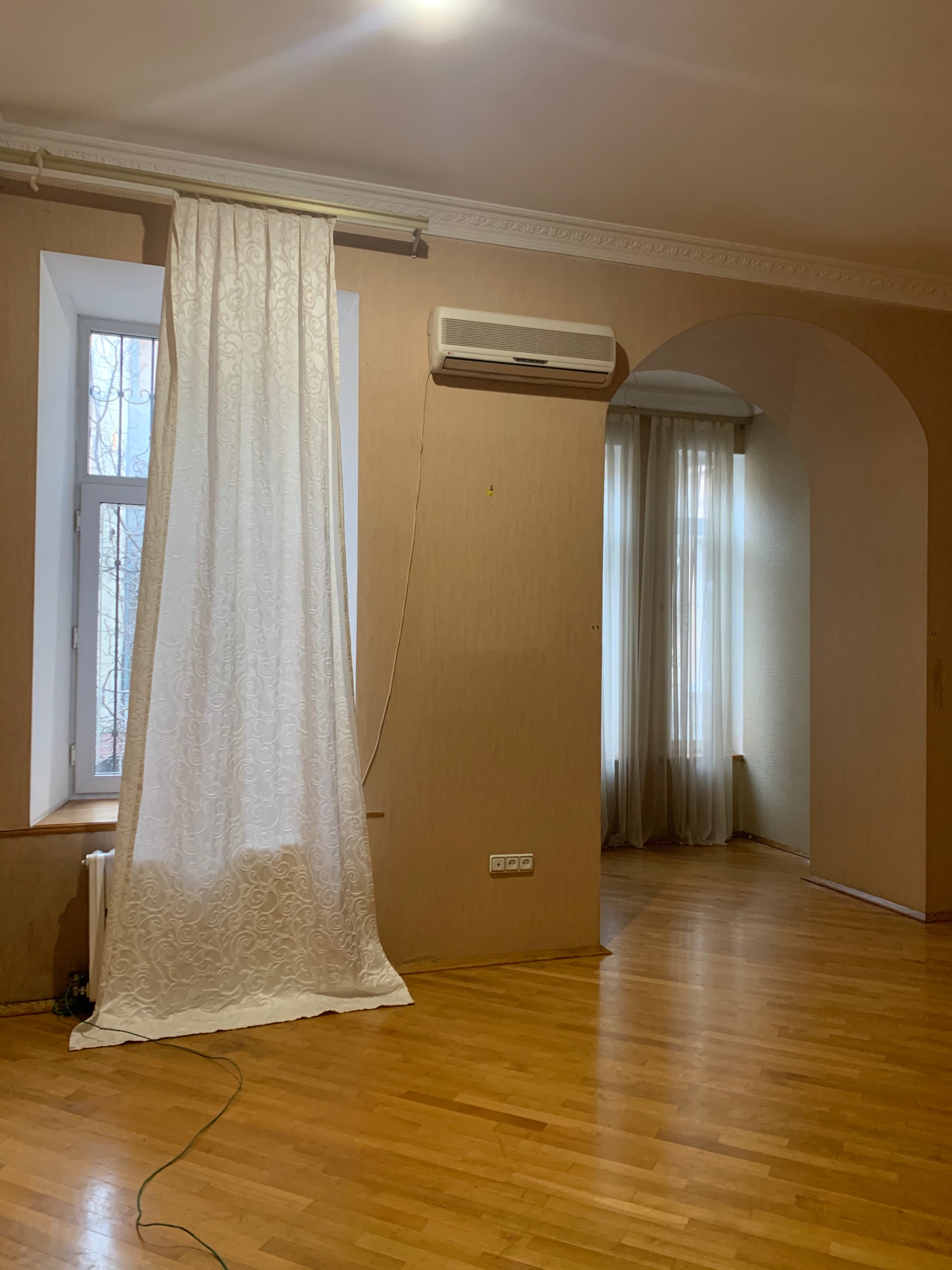 Квартира на вул. Вице-Адмирала Жукова, 100 м², 150 000$ — FAKTOR