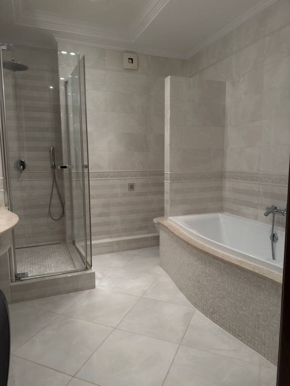 Квартира на вул. Армейская, 110 м², 200 000$ — FAKTOR