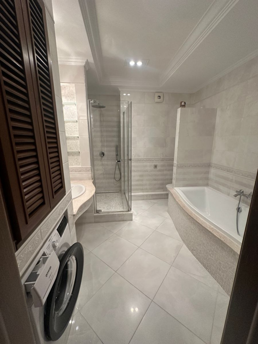 Квартира на вул. Армейская, 110 м², 200 000$ — FAKTOR