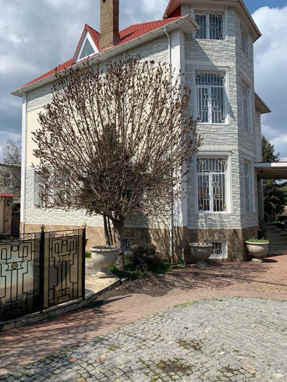 Дом на ул. Тимирязева, 550 м², 500 000$ — FAKTOR