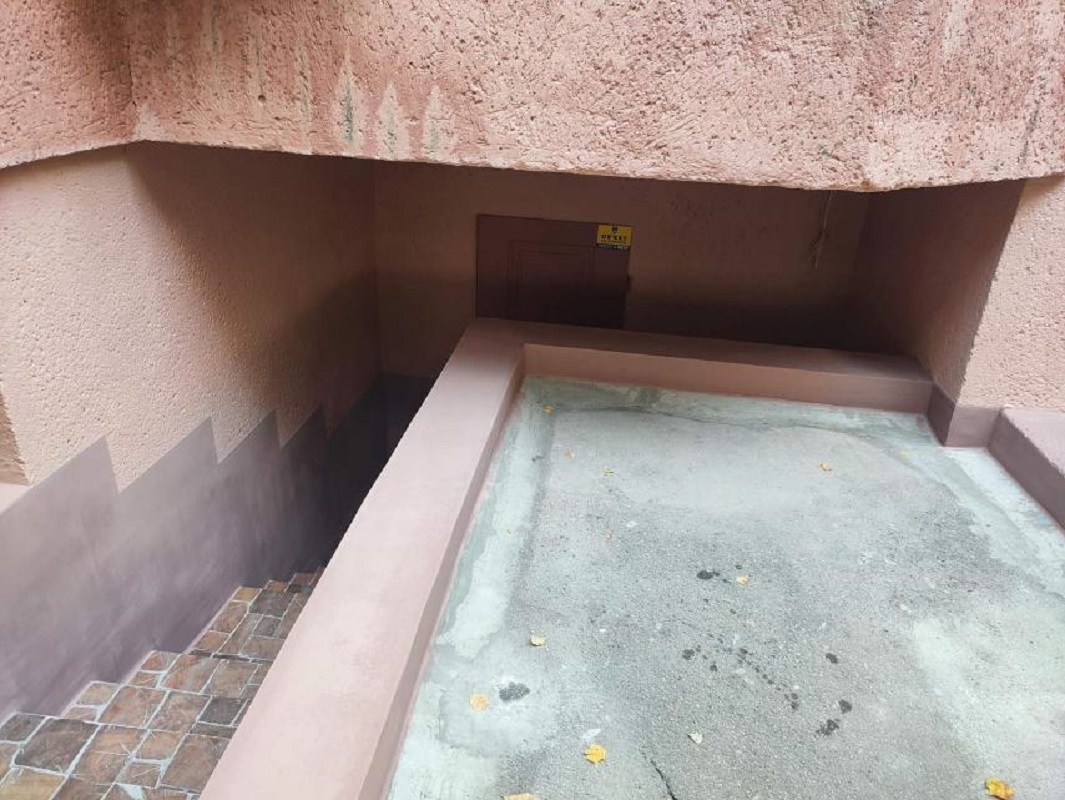 Коммерческая недвижимость на ул. Костанди, 65 м², 55 000$ — FAKTOR
