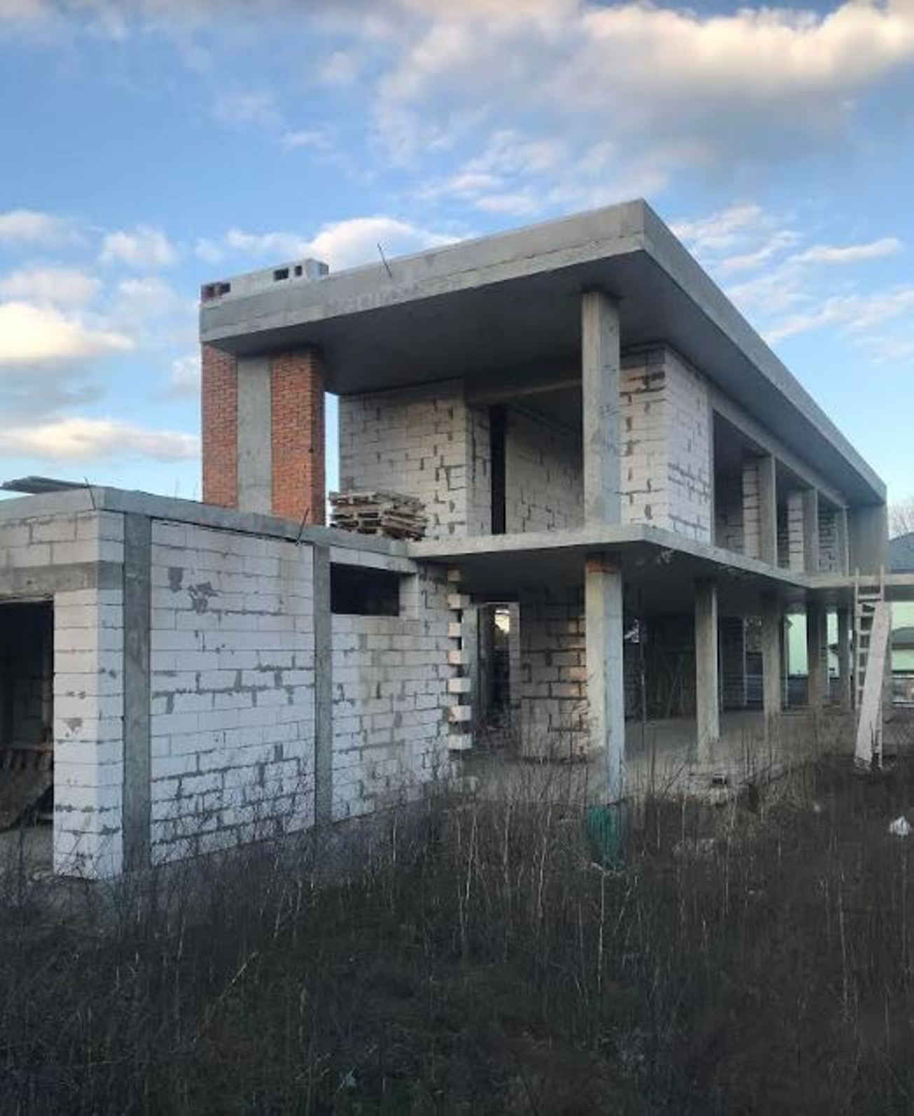 Будинок на вул. Долгая, 342 м², 200 000$ — FAKTOR