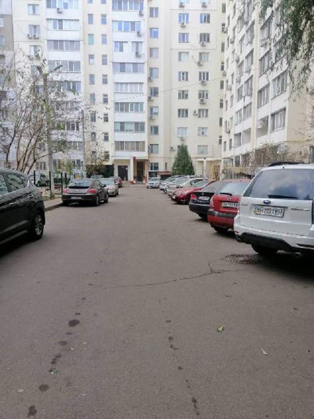Комерційна нерухомість на вул. Маршала Бабаджаняна, 120 м², 17 000$ — FAKTOR