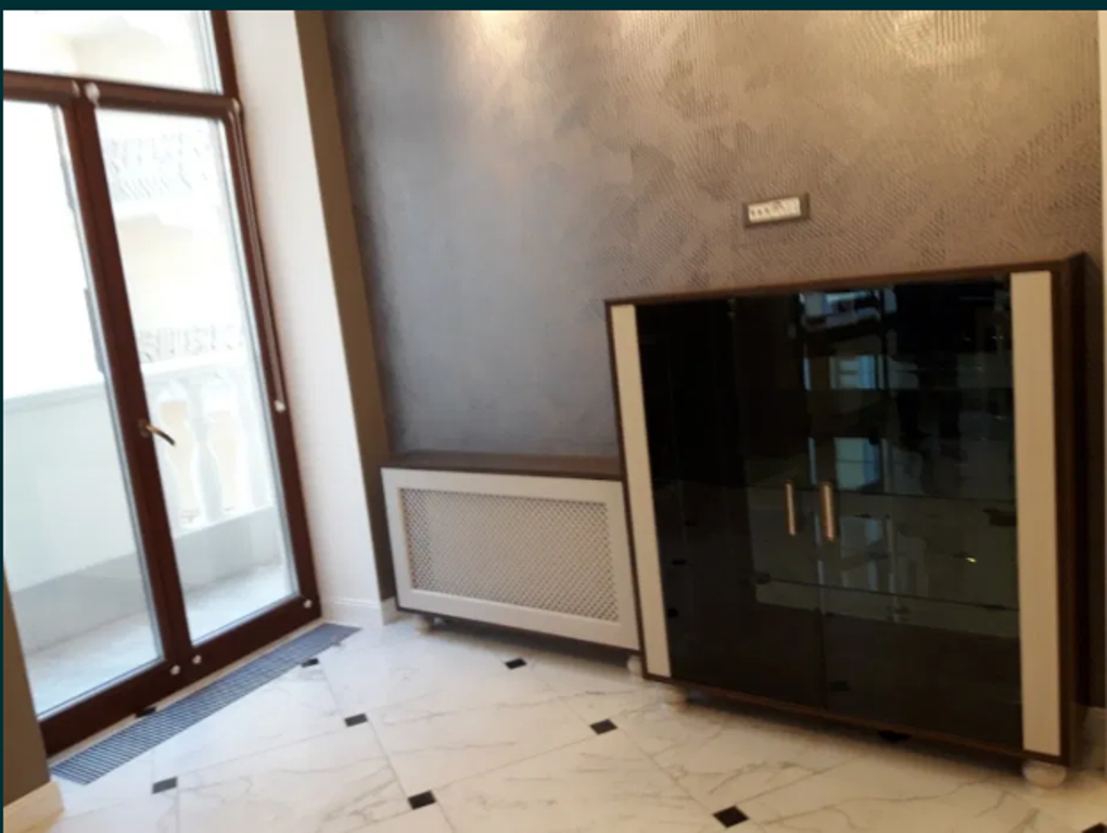 Квартира на ул. Военный Спуск, 125 м², 390 000$ — FAKTOR