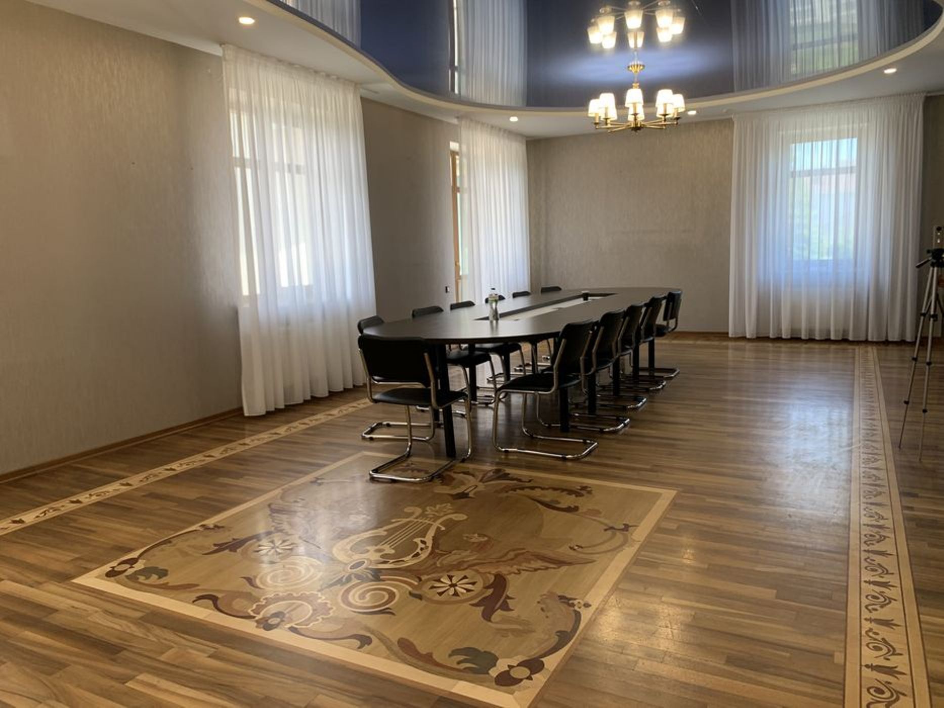 Коммерческая недвижимость на ул. Толбухина, 1510 м², 1 300 000$ — FAKTOR