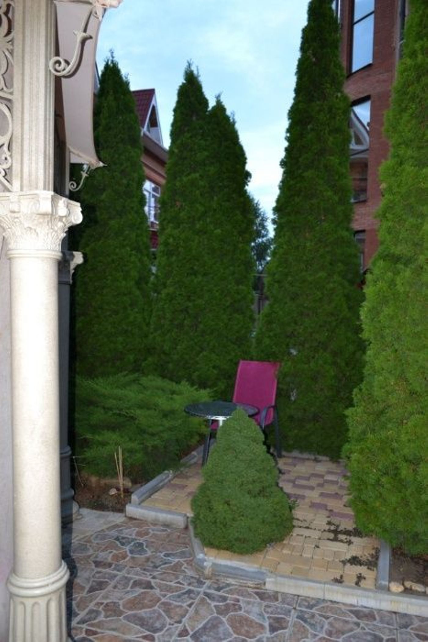 Коммерческая недвижимость на ул. Солнечная (Совиньон), 1115 м², 610 000$ — FAKTOR